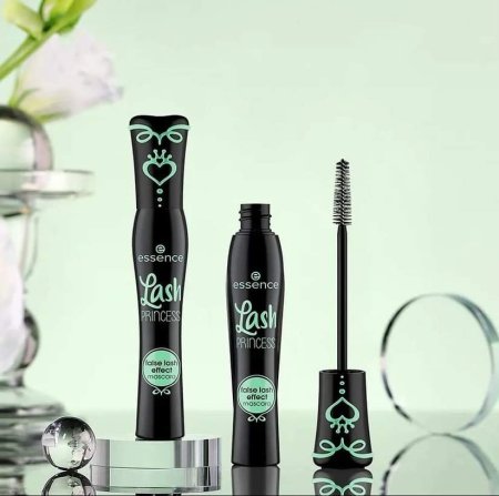 مسكارة essence العروس الخضراء